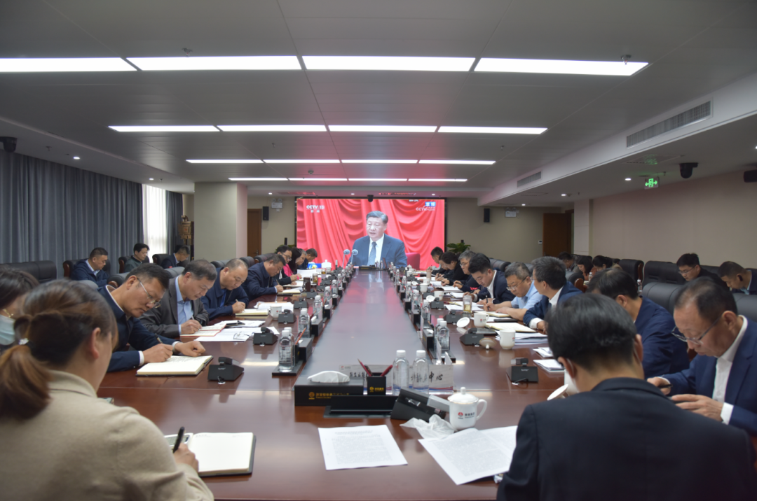 陜鋼集團(tuán)召開學(xué)習(xí)貫徹習(xí)近平新時代中國特色社會主義思想主題教育黨委理論學(xué)習(xí)中心組學(xué)習(xí)會議