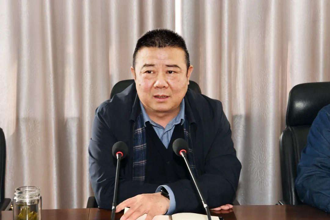 許曉增到龍鋼公司開(kāi)展鐵前調(diào)研及形勢(shì)任務(wù)教育
